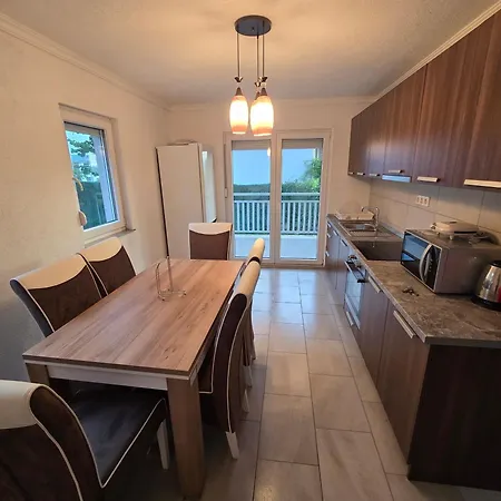 ヴィラ Prestige By Gestoria